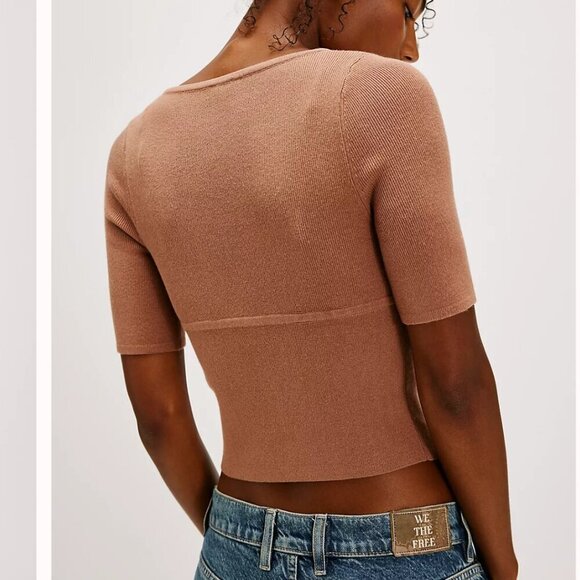 #81 NWT Free People Teagan Swit Short Sleeve in Latte - Picture 3 of 7